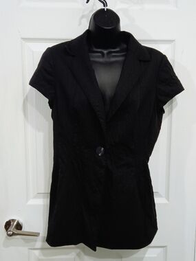 Worth Black Short-Sleeve Single-Button Blazer